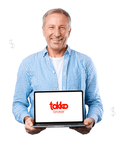 Cliente de Tokko Broker sonriente sosteniendo laptop